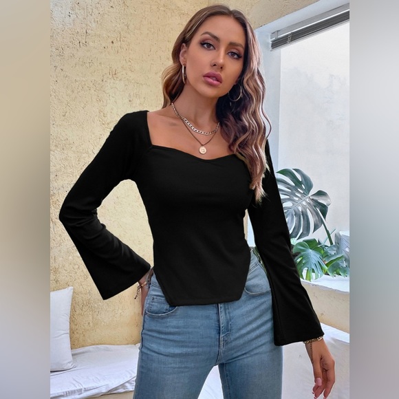 Slit Sweetheart Neck Flare Sleeve T-Shirt - Picture 4 of 15